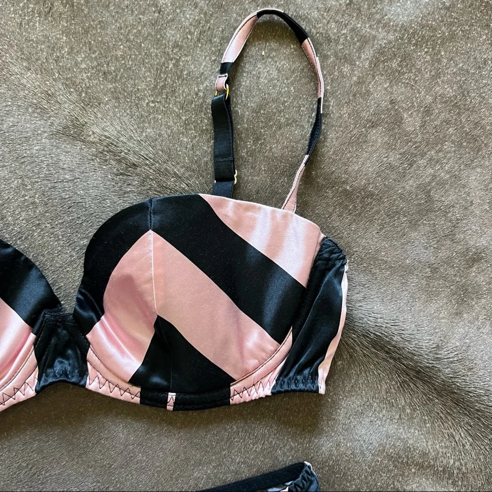 Agent Provocateur Melody Basque Striped Bra Pantie Set - Picture 3 of 9